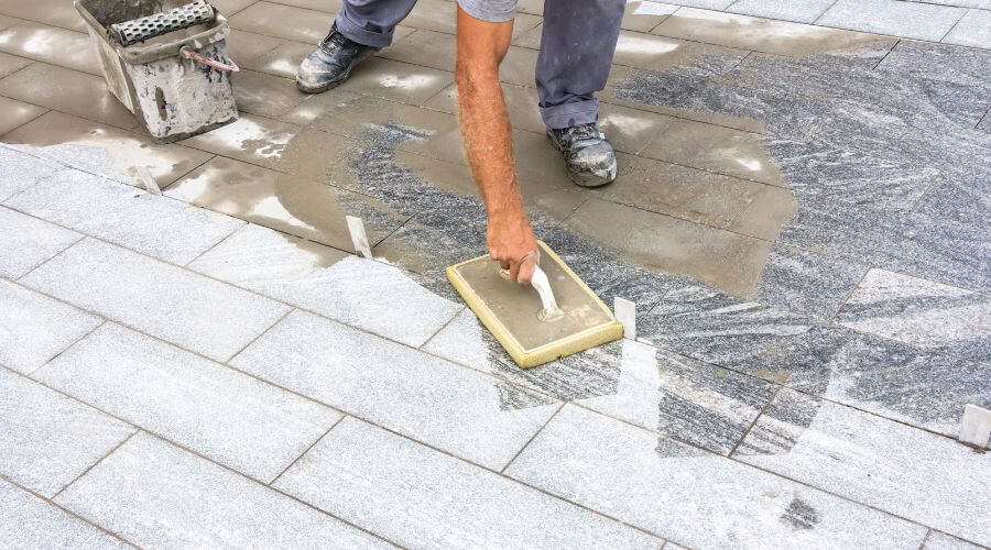 Professional gutter cleaning in Lake Havasu City, AZ